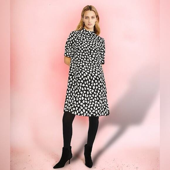 Ann Taylor Medium Knee Length Mock Neck Shift Dress Black and White Hearts - Picture 2 of 16